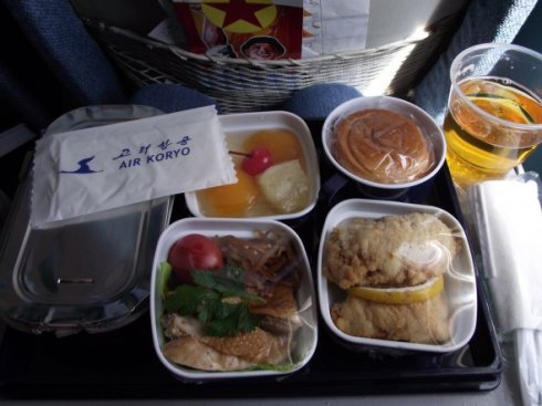 skytrax-rates-the-food-at-1-star-for-economy-and-2-star-for-business-class-most-reviewers-say-that-its-edible-but-nothing-special